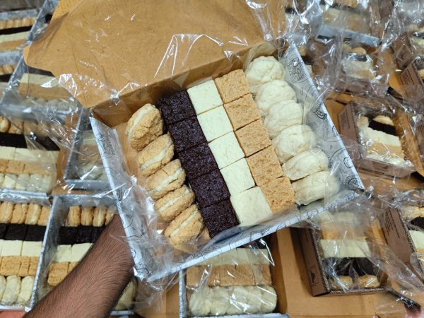 5 Item Chhana Sandesh Combo Box (1 KG) - ৫ আইটেম ছানা সন্দেশ কম্বো বক্স (১ কেজি) - Image 5